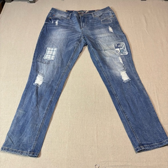 7 for all Mankind Relaxed Skinny Jeans Girlfriend Women’s Size 12 Denim Patched - Picture 2 of 7